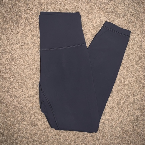 Lululemon Align Leggings 25” sz 6 Dark Carbon - Picture 2 of 5